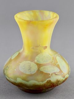Daum, Nancy Cameo Art Glass Vase
