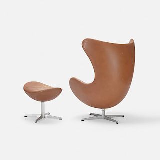 Arne Jacobsen, Egg chair and ottoman
