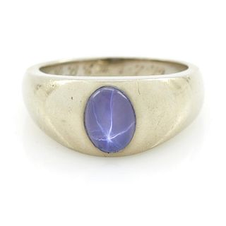 14k White gold and star sapphire ring.