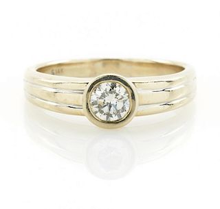 14k White gold and diamond ring, appx. 0.40ct
