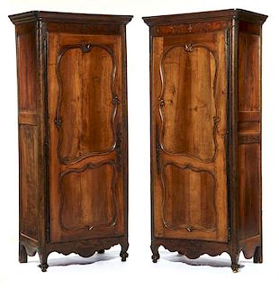 Pair of French walnut bonnetieres, 18th/19th c