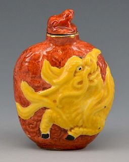 Chinese glazed porcelain snuff bottle, figural fu dog body