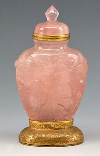 Chinese rose quartz snuff bottle
