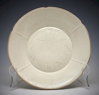 Ding Ware Carved Foliate Dish