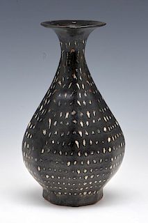 Chinese Ji-Chou Octagonal Yuhuchuan Vase
