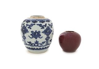A Chinese Blue and White Decorated Ginger Jar, Height of taller 4 7/8 inches.