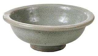 Song Style Celadon Bowl with Crackle Glaze