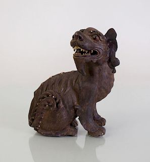 CHINESE POTTERY MODEL OF A MYTHICAL BEAST
