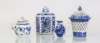 ENGLISH BLUE AND WHITE PORCELAIN TEAPOT AND COVER AND AN ENGLISH PEARLWARE CHESTNUT BASKET AND COVER