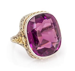 An Edwardian Tricolor Gold and Amethyst Ring, 5.80 dwts.