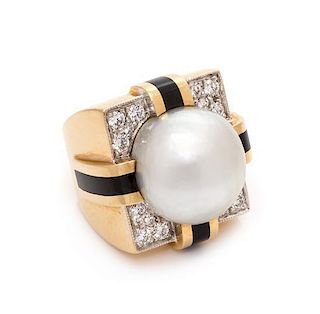 A 14 Karat Yellow Gold, Cultured Mabe Pearl, Diamond and Onyx Ring, 19.90 dwts.