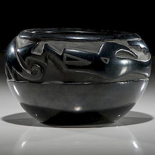 Margaret Tafoya (Santa Clara, 1904-2001) Blackware Pottery Bowl, From the Collection of Ronald Bainbridge, MI