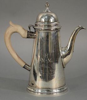 English silver lighthouse pot with wood handle.   height 10 inches, 29.3 total troy ounces   Provenance: The Estate of Thoma.