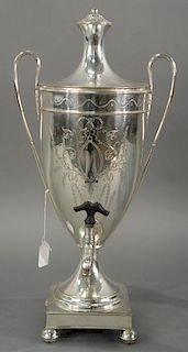 Sheffield silverplate Federal style coffee urn, early 19th century.   height 21 inches