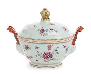 A Chinese Export Porcelain Oval Tureen with Cover Width 14 inches.