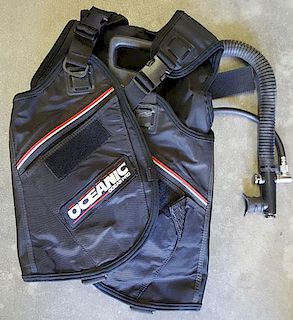 Oceanic Pro Scuba Vest.      Item G135