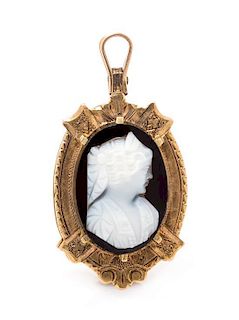 A Victorian Agate Cameo Fob Locket, 5.00 dwts