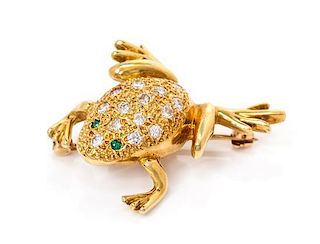 An 18 Karat Yellow Gold, Diamond and Emerald Frog Brooch, 6.10 dwts.