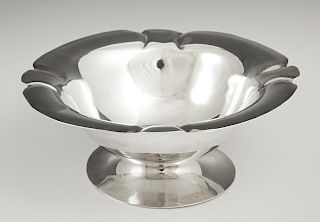 Mexican Sterling Compote, mid 20th c., with a lobed rim, H.- 3 in., Dia.- 7 1/2 in., Wt.- 8.25 Troy Oz.