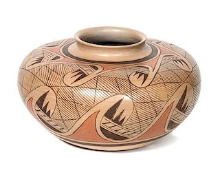 Fannie Nampeyo (1900-1987) Hopi Jar Height 6 1/2 x diameter 11 inches