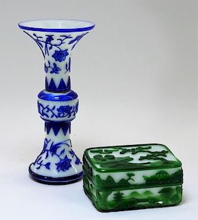 2PC 19C Chinese Overlay Peking Glass Gu Vase & Box