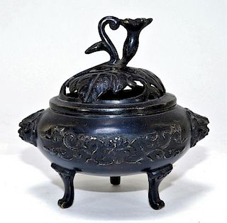 18C. Chinese Qing Dynasty Bronze Lotus Censer