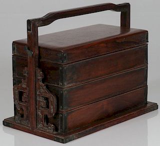 A FINE CHINESE CARVED WOOD STACKING BOX