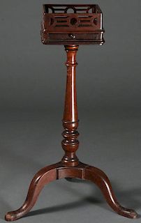 A CHIPPENDALE MAHOGANY KETTLE STAND, 1760-1780