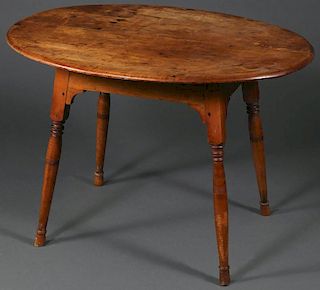 A RHODE ISLAND TEA TABLE, 19TH CENTURY