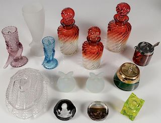 A FOURTEEN PIECE GLASS GROUPING 19TH & 20TH C.