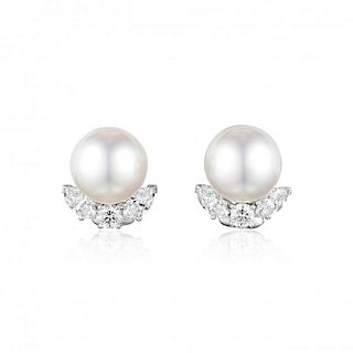 Van Cleef & Arpels South Sea Pearl and Diamond Platinum Earrings