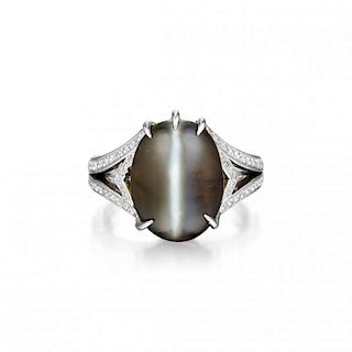 A 14.98-Carat Cat's Eye Chrysoberyl and Diamond Platinum Ring