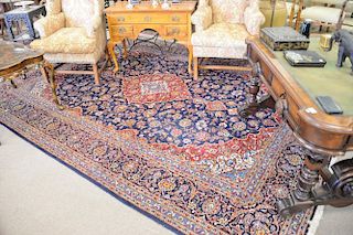 Oriental carpet. 9' x 12'