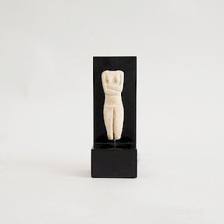 CYCLADIC MARBLE FIGURE OF A GODDESS, EARLY CYCLADIC II PERIOD (KEROS-SYROS CULTURE)