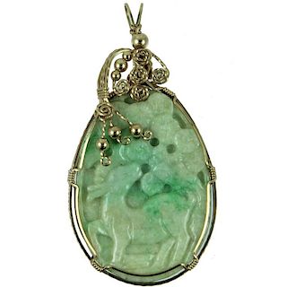 10K Chinese Carved Jade Pendant.