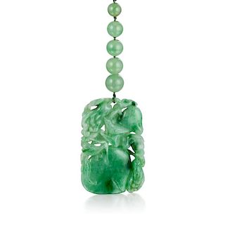 A 14K Gold Jade Necklace