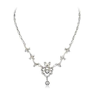 An 18K White Gold and Diamond Necklace