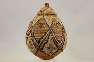 S. Africa Zulu Type Lidded Basket