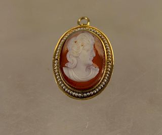 Small Carved Cameo Pin/Pendant