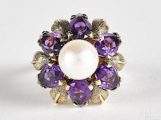 14K yellow gold Amethyst and pearl ring