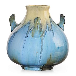 FULPER Small vase with handles