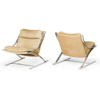 PAUL TUTTLE Pair of Zeta lounge chairs