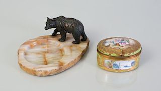 BRONZE MODEL OF A BEAR MOUNTED ON AN ONYX TRAY, AND A SÈVRES STYLE BOX WITH HINGED COVER