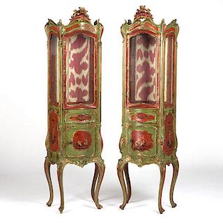 A pair of Italian carved Rococo-style Chinoiserie vitrine cabinets