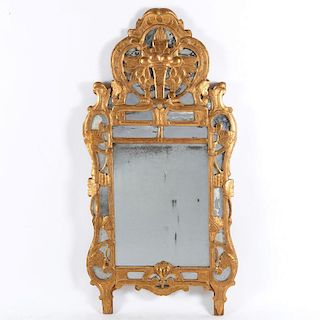 Continental Baroque carved giltwood mirror