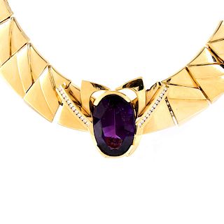 Vintage Heavy 14 Karat Yellow Gold, Large Oval Cut Amethyst and Diamond Collar Necklace. Center lin