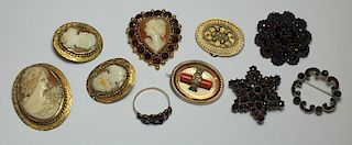 JEWELRY. Grouping of Antique/Vintage Gold Jewelry.
