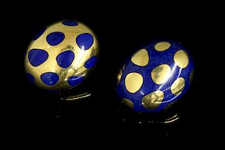 PAIR OF GOLD AND LAPIS POSITIVE-NEGATIVE EARCLIPS, TIFFANY 