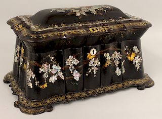 LARGE LACQUER AND MOTHER-OF-PEARL TEA CADDY
