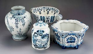 4 Pcs Delft Blue & White Pottery Incl Planter